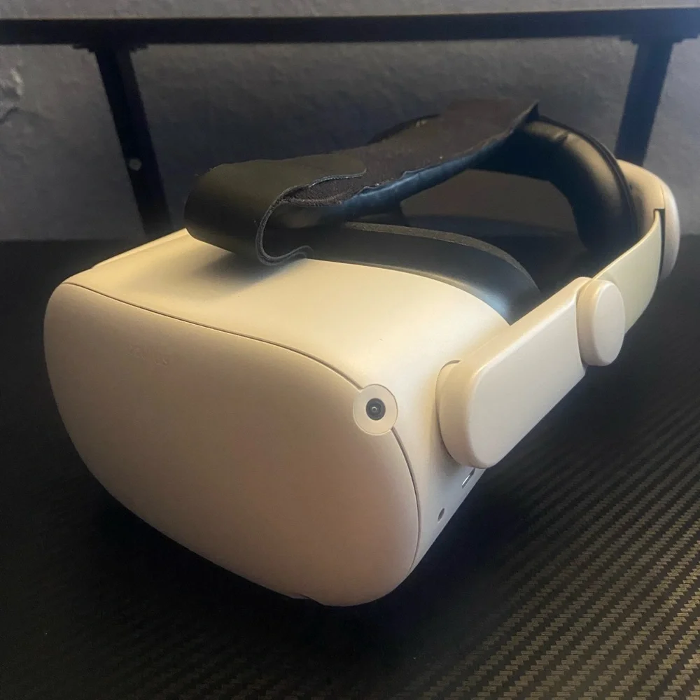 Oculus Quest - 2